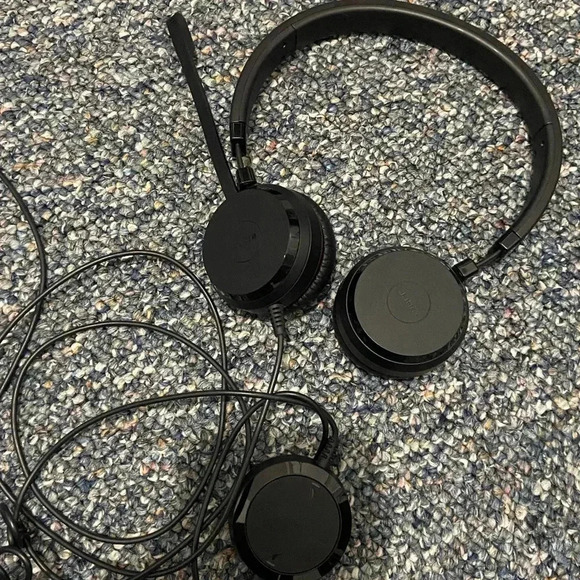 Jabra Evolve 20 headset - Picture 1 of 7